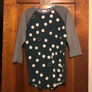 2 for $10 Item... LulaRoe Top